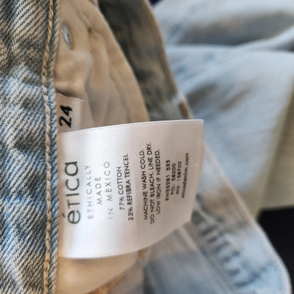 Etica Pinch Waist Bryce boyfriend jeans Light Wash Raw Hem Size 24 - Picture 6 of 7